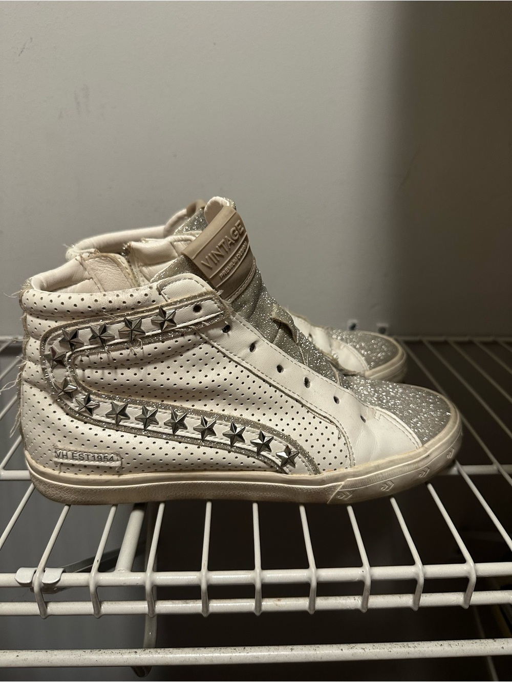 Vintage Havana White High-Top Sneakers with Silver Stars